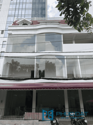 Mặt dựng kính khổ lớn tòa nhà văn phòng