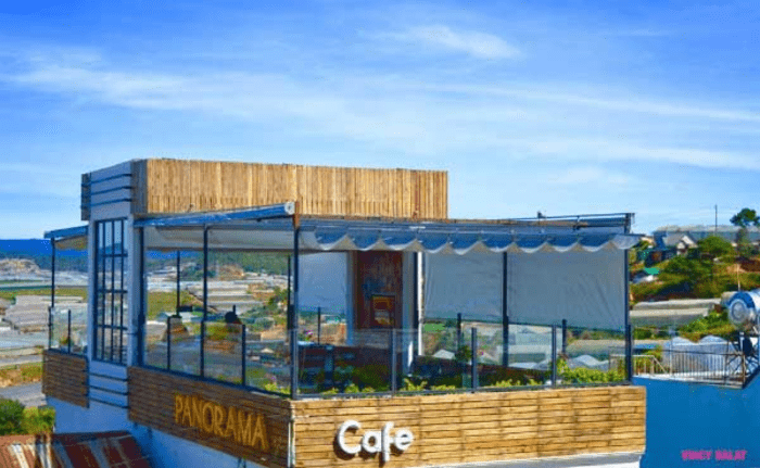 Nhà kính làm quán cafe trên sân thượng