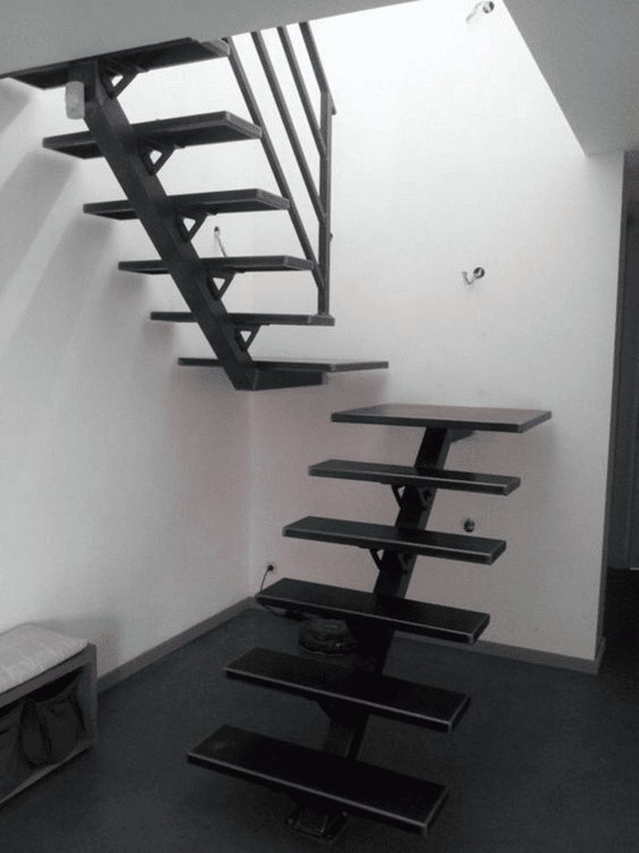 Cầu thang không lan can chỉ có trụ đỡ – Một cách xây cầu thang khá độc đáo.