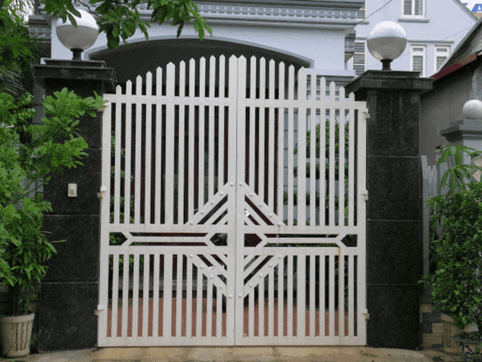 Mẫu cổng sắt hộp đẹp lắp đặt tại Đà Nẵng.