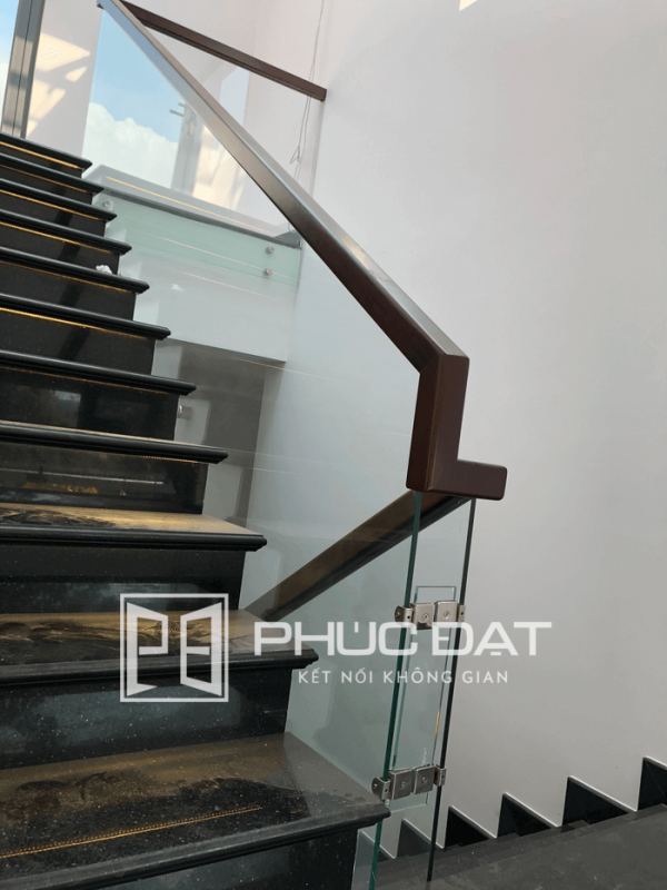Phúc Đạt Door