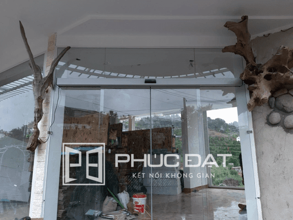 Phúc Đạt Door