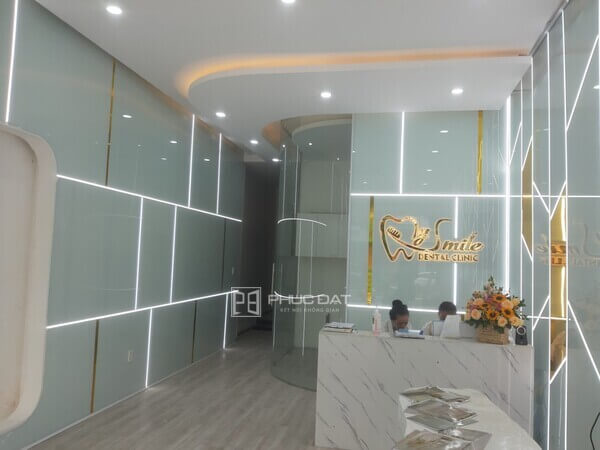 vach kinh trang tri spa 4