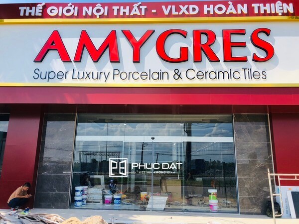 Công trình cửa kính tự động showroom Nội thất & VLXD tại Long An 1 showroom noi that amygres ben luc long an 2