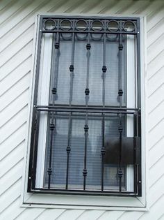mẫu khung bảo vệ cửa sổ inox -2